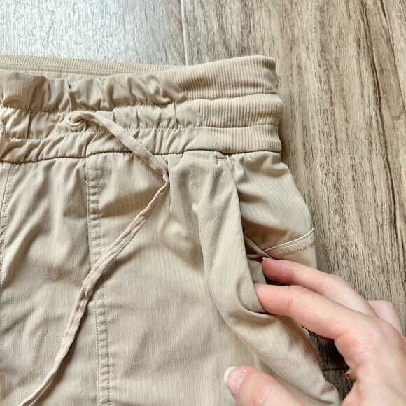 Lululemon Beyond the Studio Pant Slim in Cafe Au Lait Size 4 - Picture 4 of 8